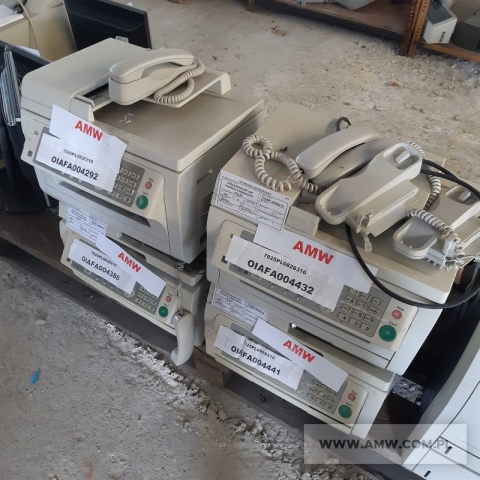 Sprzęt elektroniczny - pakiet zawierający 115 poz. asort. (wg oddzielnego wykazu), w tym m.in.: komputery i notebooki (bez dysków twardych), drukarki, monitory, routery, urządzenia wielofunkcyjne, aparaty telefoniczne itp. 